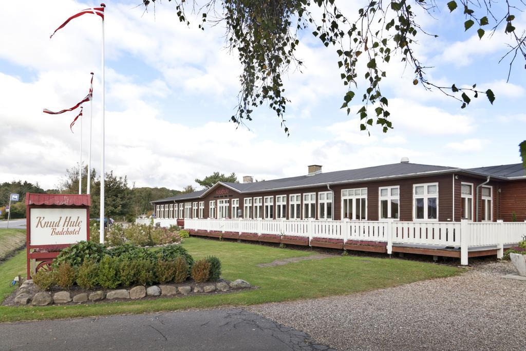 Knudhule Badehotel Ry Exterior photo